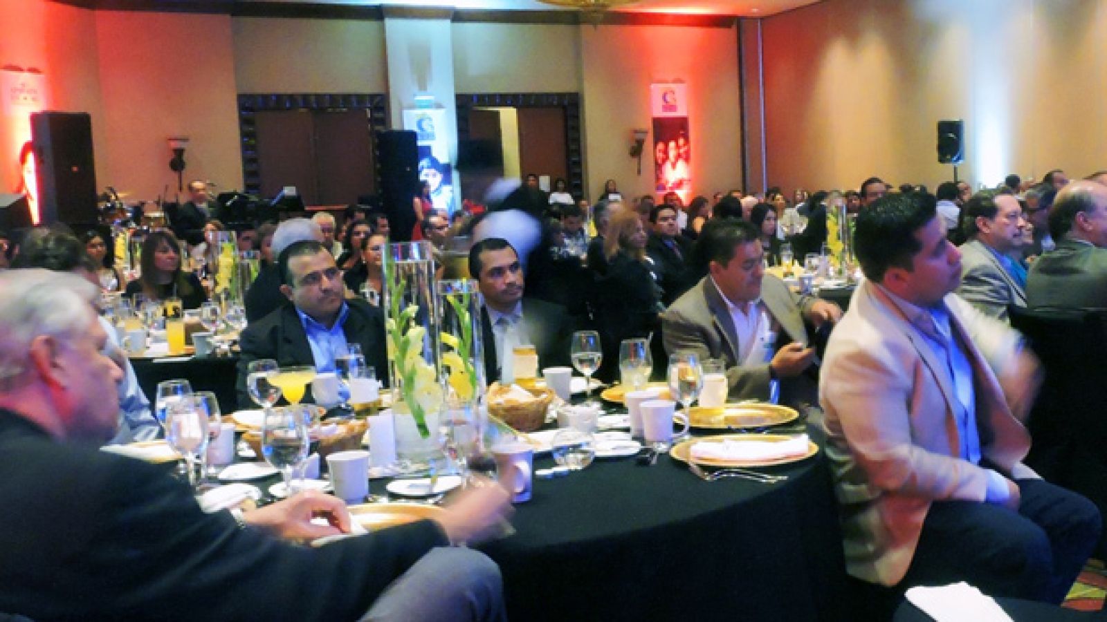 Cena-Benefica-Puma-Energy-2016-EN