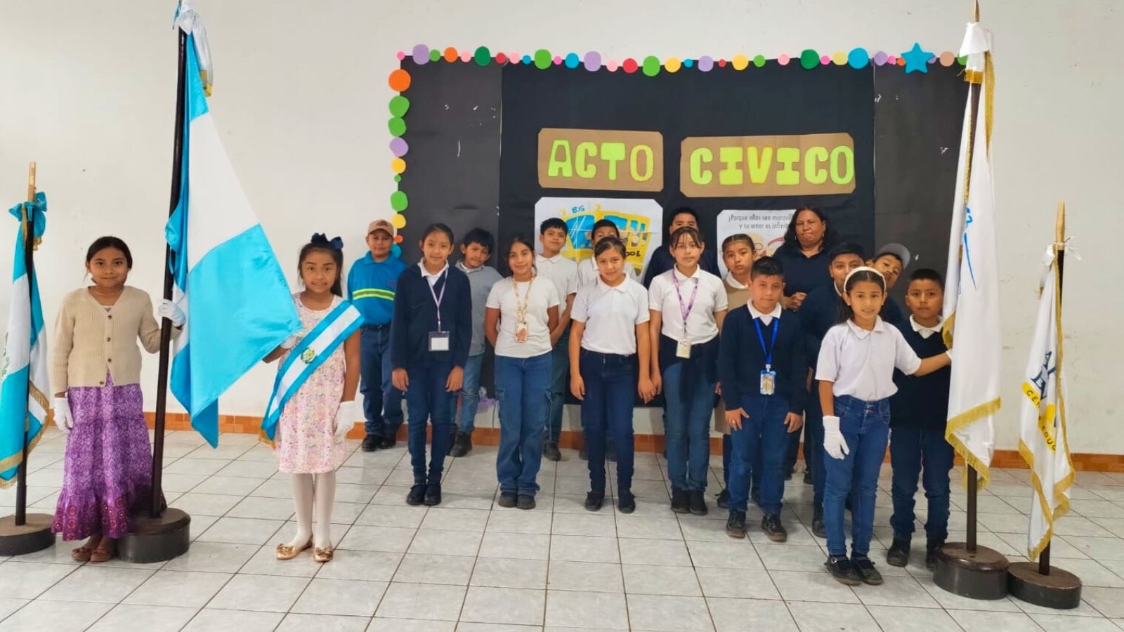 ACTO CVICO PRE-KINDER–DIA DEL ABUELO JULIO 2025
