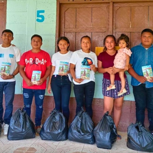 ENTREGA DE VIVERES Y REGALOS IZABAL DICIEMBRE 2025