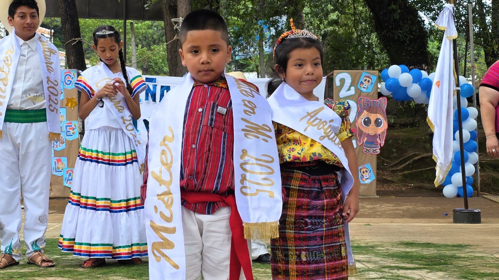 NIÑA INDEPENDENCIA SEPTIEMBRE 2025