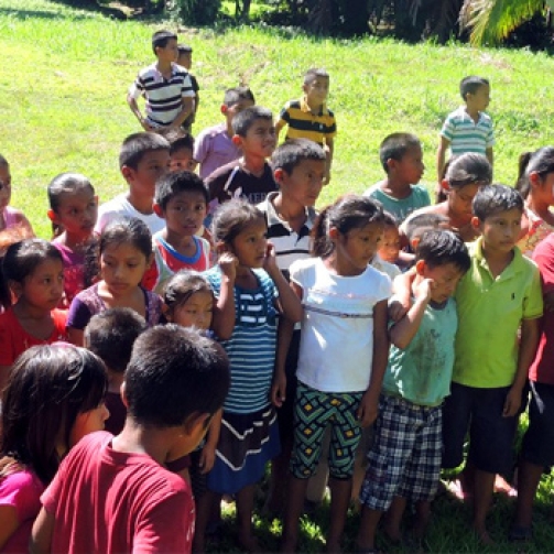 Entrega-de-Pizarrones-Escritorios-y-Pupitres-Baltimore-ES