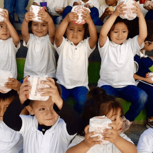 EntregaDonacionWendys2ES